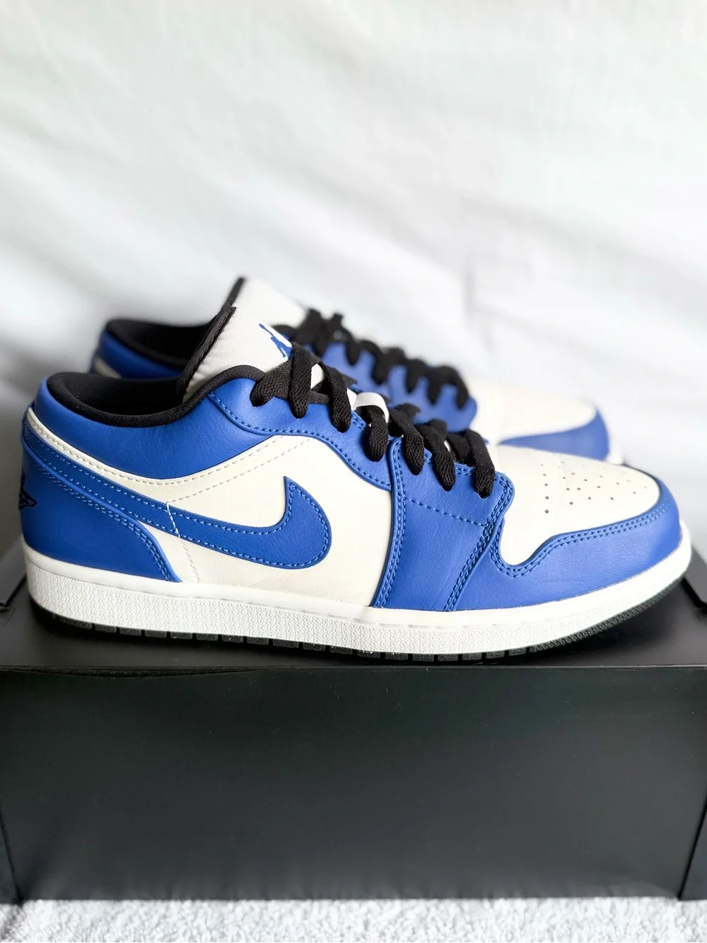 AUTHENTIC Jordan 1 Low Game Royal size 10 553558-124 2020 VNDS
